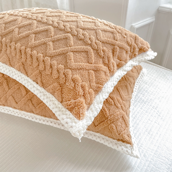 91家纺网 家纺一手货源 找家纺 新月家纺 2022新款塔芙绒多功能被套毯 焦糖