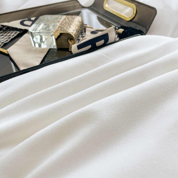 91家纺网 家纺一手货源 找家纺 匠心 2022新款超柔磨毛立体暖绒大豆冬被被子被芯 冬被白色