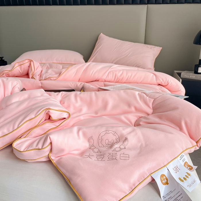 91家纺网 家纺一手货源 找家纺 匠心 2022新款超柔磨毛立体暖绒大豆冬被被子被芯 冬被粉色