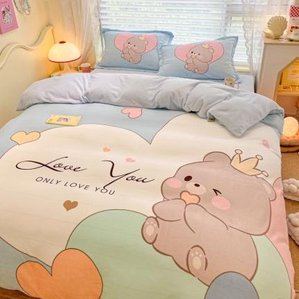 91家纺网 家纺一手货源 找家纺 柒月 2022新款大版印花牛奶绒四件套 爱心熊