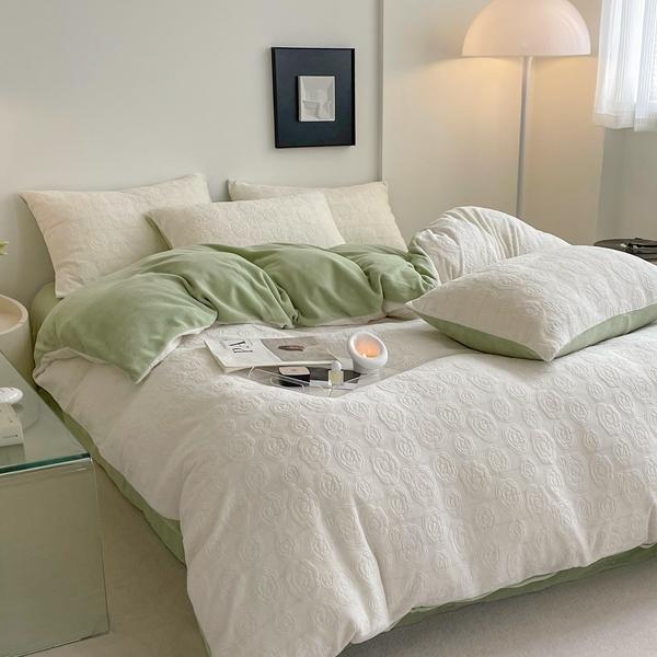 91家纺网 家纺一手货源 找家纺 潘朵拉 2023新款直播爆款撞色牛奶绒提花四件套山茶花-奶绿