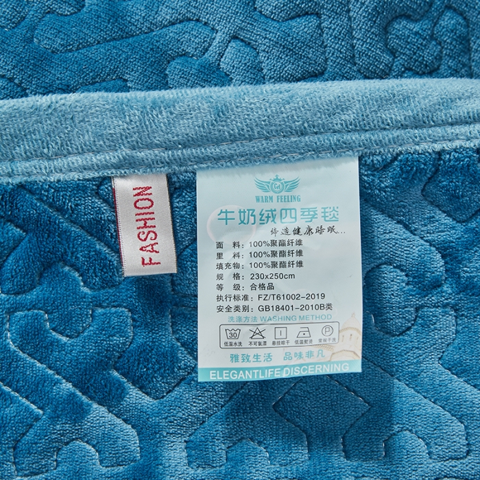 91家纺网 家纺一手货源 找家纺 佳梦家纺 2022新款牛奶绒纯色小花边床盖 蓝色