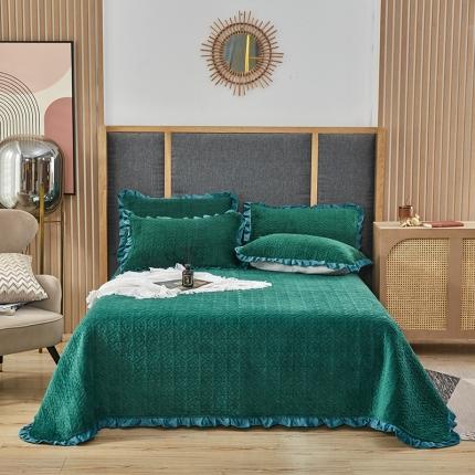 佳梦家纺 2022新款牛奶绒纯色小花边床盖 墨绿