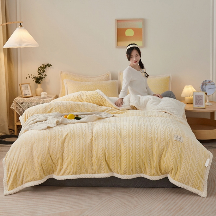 91家纺网 家纺一手货源 找家纺 新月家纺 2022新款雪花绒多功能被套 柠檬黄