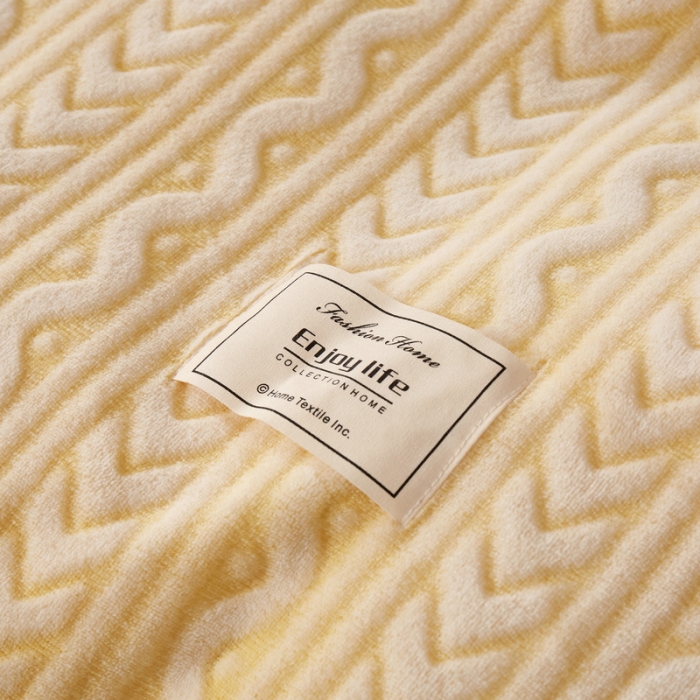 91家纺网 家纺一手货源 找家纺 新月家纺 2022新款雪花绒多功能被套 柠檬黄