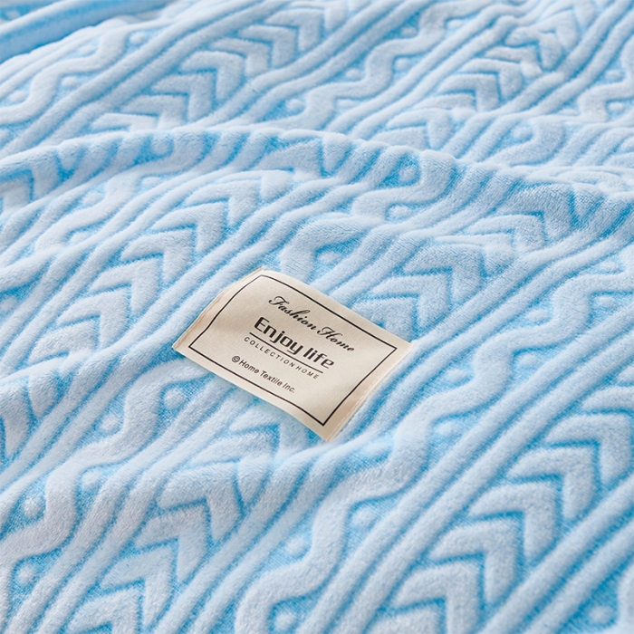 91家纺网 家纺一手货源 找家纺 新月家纺 2022新款雪花绒多功能被套 天空蓝