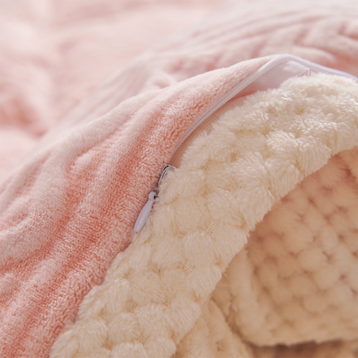 91家纺网 家纺一手货源 找家纺 新月家纺 2022新款雪花绒多功能被套 西瓜粉