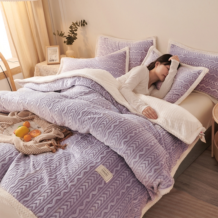 91家纺网 家纺一手货源 找家纺 新月家纺 2022新款雪花绒多功能被套 熏衣紫