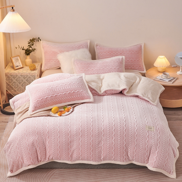 91家纺网 家纺一手货源 找家纺 新月家纺 2022新款雪花绒多功能被套 樱花粉