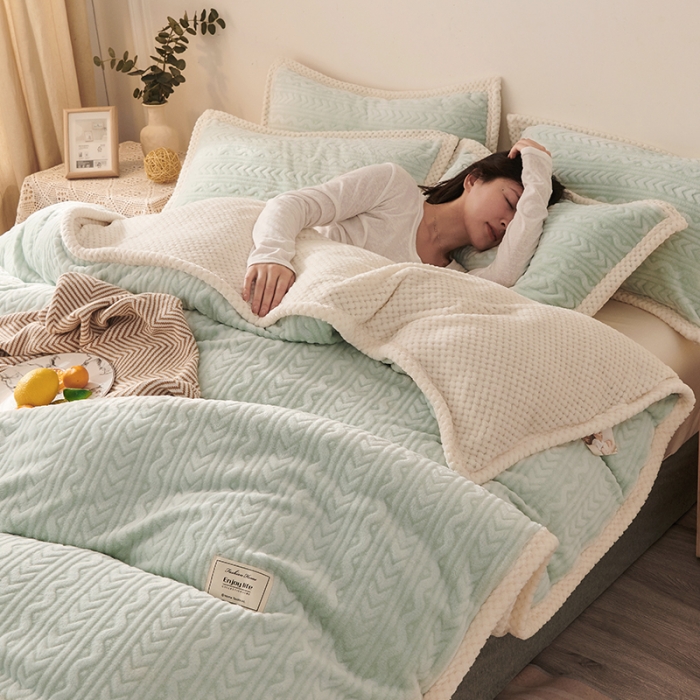 91家纺网 家纺一手货源 找家纺 新月家纺 2022新款雪花绒多功能被套 荧光绿