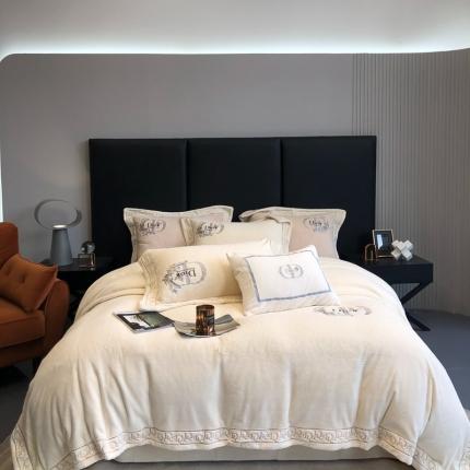 91家纺网 家纺一手货源 找家纺 （总）馨蕊 2022新款秋冬轻奢煦暖绒系列四件套-蝶舞