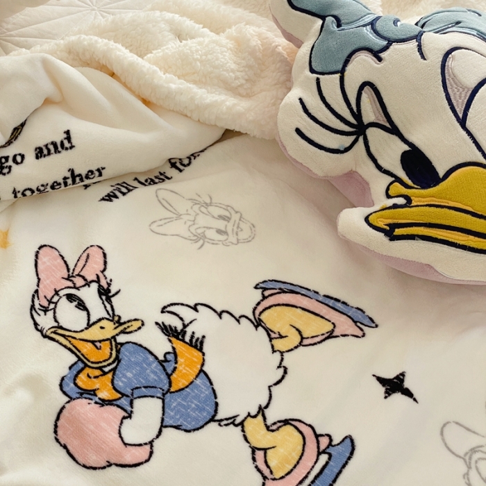 91家纺网 家纺一手货源 找家纺 时年 2022新款牛奶绒拼羊羔绒毯 游乐伙伴