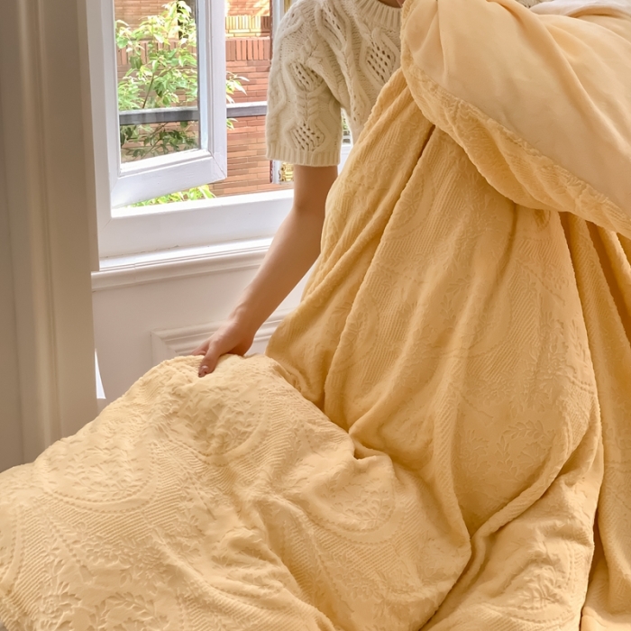 91家纺网 家纺一手货源 找家纺 馨蕊2022新款秋冬轻奢煦暖绒系列四件套-克拉 克拉-柠檬黄