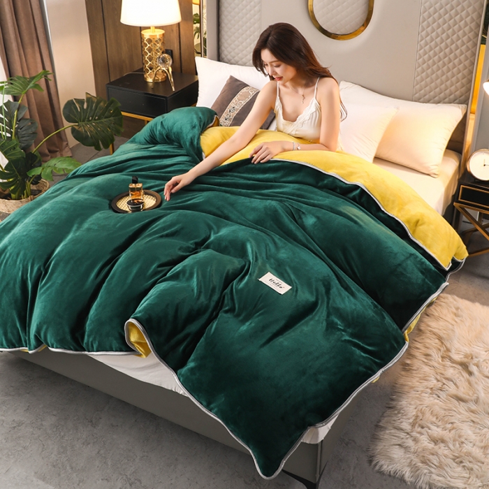 91家纺网 家纺一手货源 找家纺 畅畅家纺 2022新款纯色双拼加厚牛奶绒四件套 玛瑙绿拼色