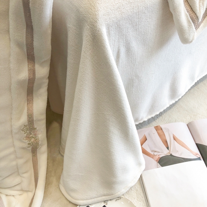 91家纺网 家纺一手货源 找家纺 馨蕊2022新款秋冬轻奢煦暖绒系列四件套-蜜恋 蜜恋-月光白