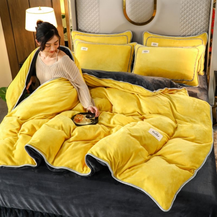 91家纺网 家纺一手货源 找家纺 畅畅家纺 2022新款纯色双拼加厚牛奶绒四件套 柠檬黄拼色2