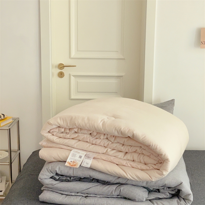 91家纺网 家纺一手货源 找家纺 （总）梦享生活 2022新款大豆条纹冬季被子