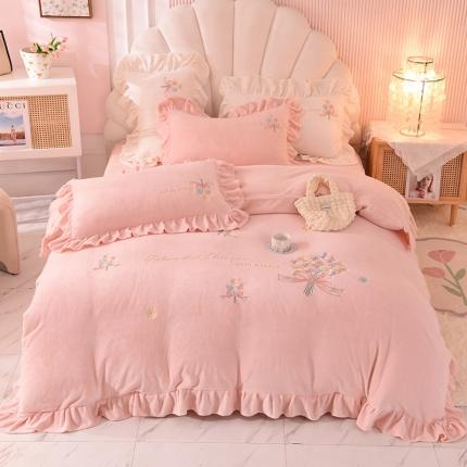 91家纺网 家纺一手货源 找家纺 迪欧芙 2023新款牛奶绒刺绣花边四件套-花絮 花絮-粉