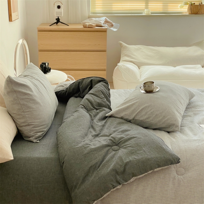 91家纺网 家纺一手货源 找家纺 梦享生活 2022新款大豆条纹冬季被子 灰色