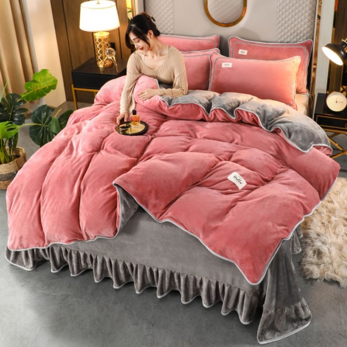 91家纺网 家纺一手货源 找家纺 畅畅家纺 2022新款纯色双拼加厚牛奶绒四件套 胭脂拼色2