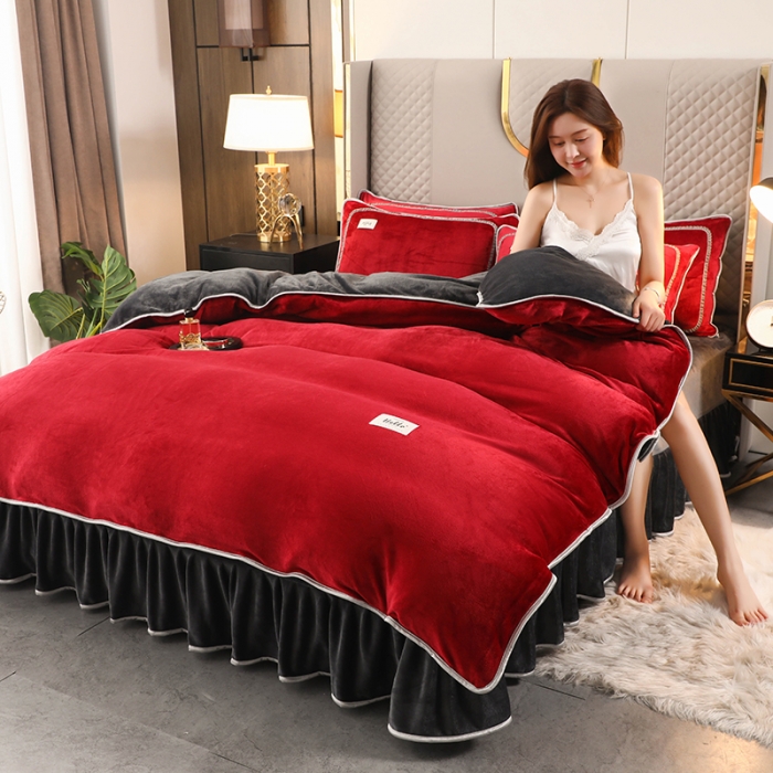 91家纺网 家纺一手货源 找家纺 畅畅家纺 2022新款纯色双拼加厚牛奶绒四件套 酒红拼色