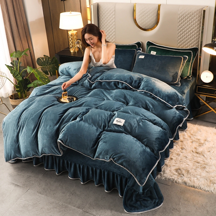 91家纺网 家纺一手货源 找家纺 畅畅家纺 2022新款纯色双拼加厚牛奶绒四件套 宝石蓝纯色