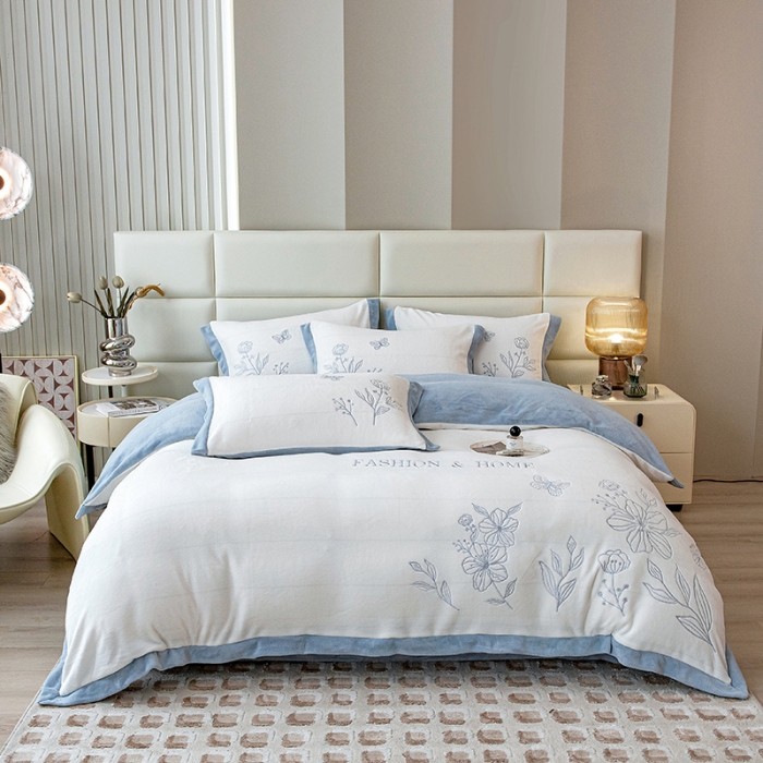 91家纺网 家纺一手货源 找家纺 澳梵家居 2022新款牛奶绒刺绣春风花藻系列四件套 春风花藻-灰