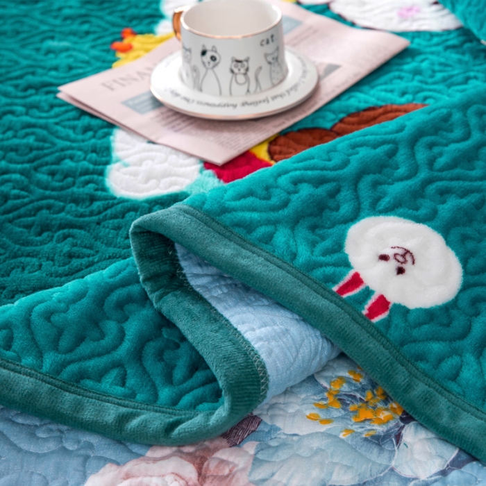 91家纺网 家纺一手货源 找家纺 冬然 2022新款牛奶绒床盖榻榻米床盖炕盖七彩童年