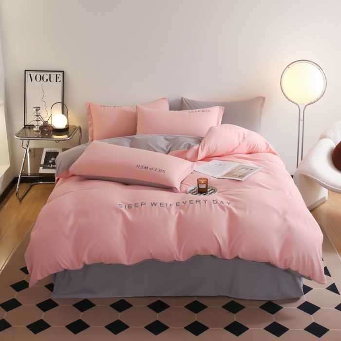 91家纺网 家纺一手货源 找家纺 啊雅家居纯色水洗磨毛亲肤绣花床单款床笠款四套件 奶粉加奶浅灰