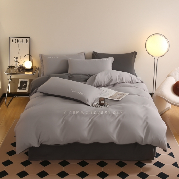 91家纺网 家纺一手货源 找家纺 啊雅家居 新款纯色水洗磨毛亲肤绣花床单款床笠款四套件 奶浅灰加奶深灰