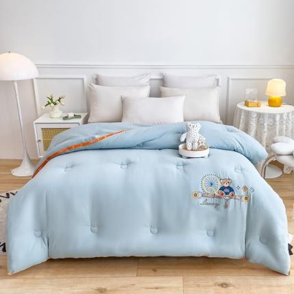 青螺家纺2022新款熊豆豆绣花小太阳热芯大豆被 小熊兰