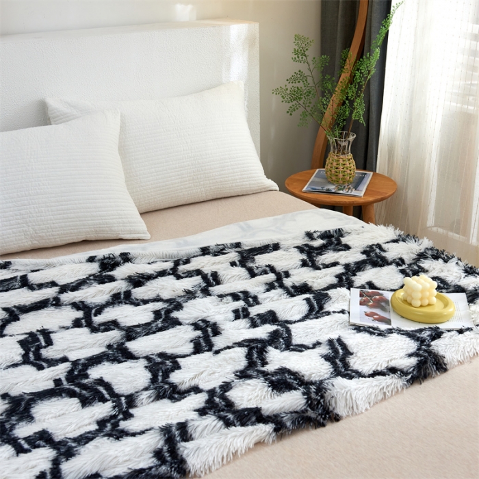 91家纺网 家纺一手货源 找家纺 品尚嘉2025水貂绒毛毯长毛绒法莱绒双层跨境外贸毯子黑白格子