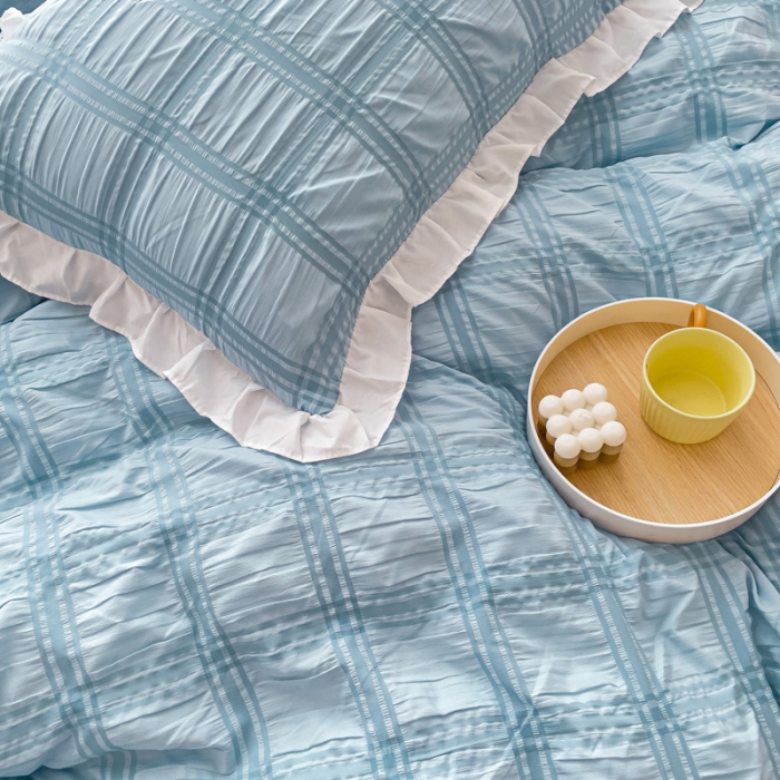 91家纺网 家纺一手货源 找家纺 绒兔兔 A版泡泡纱+B版牛奶绒韩版床裙床单四件套 清蓝