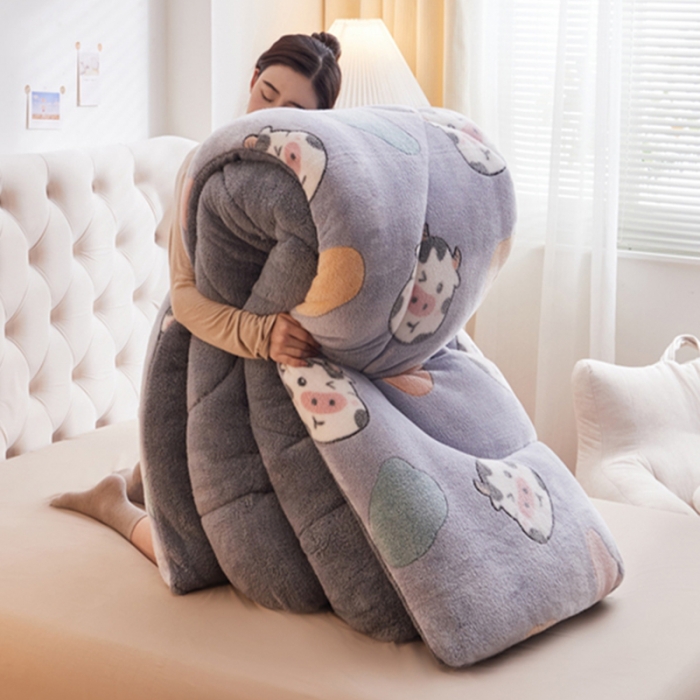 91家纺网 家纺一手货源 找家纺 畅销被业2025新款加厚保暖雪花绒冬被 勇敢牛牛