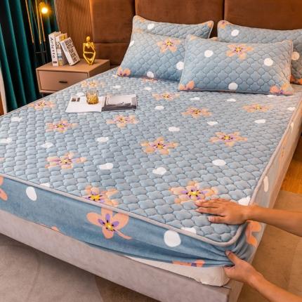 91家纺网 家纺一手货源 找家纺 （总）美莱 2022年夹棉加厚牛奶绒床笠单件三件套直播爆款