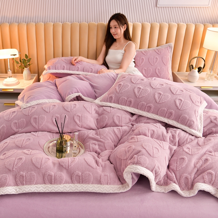91家纺网 家纺一手货源 找家纺 澳梵 新款塔芙绒牛奶绒包边四件套-柔情慢漫 爱意-香芋紫