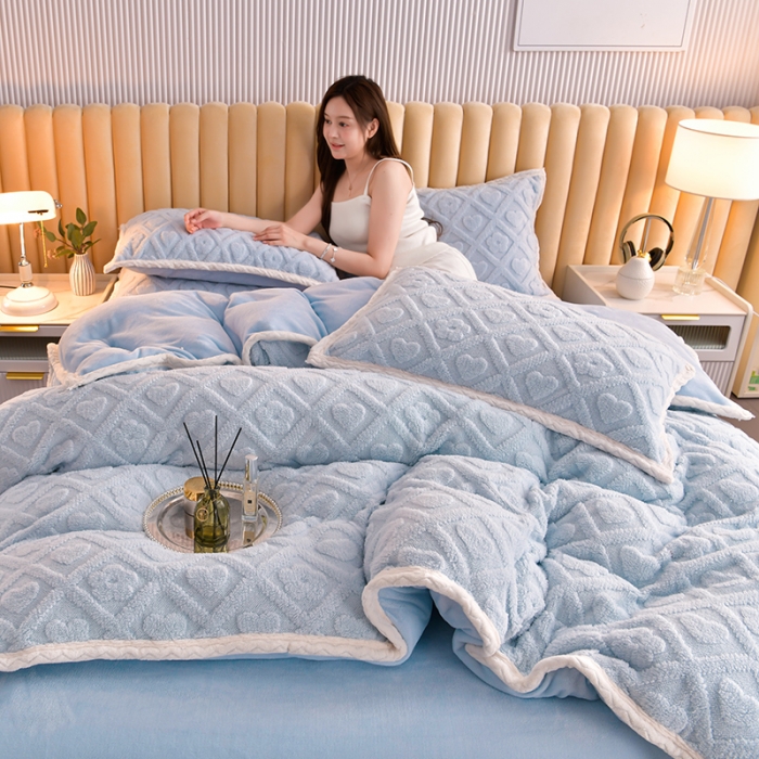 91家纺网 家纺一手货源 找家纺 澳梵 新款塔芙绒牛奶绒包边四件套-柔情慢漫 花意-婴儿蓝