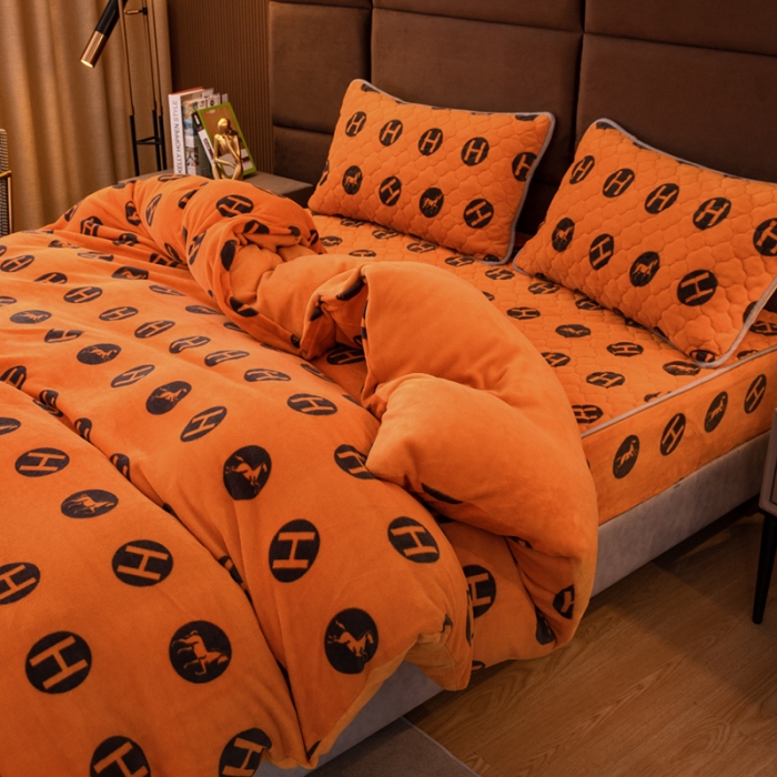 91家纺网 家纺一手货源 找家纺 美莱 2022年夹棉加厚牛奶绒床笠单件三件套直播爆款 爱玛橙