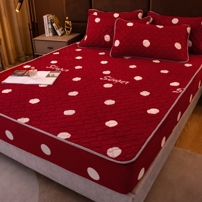 91家纺网 家纺一手货源 找家纺 美莱 2022年夹棉加厚牛奶绒床笠单件三件套直播爆款 波点红