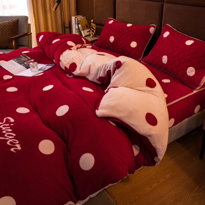 91家纺网 家纺一手货源 找家纺 美莱 2022年夹棉加厚牛奶绒床笠单件三件套直播爆款 波点红