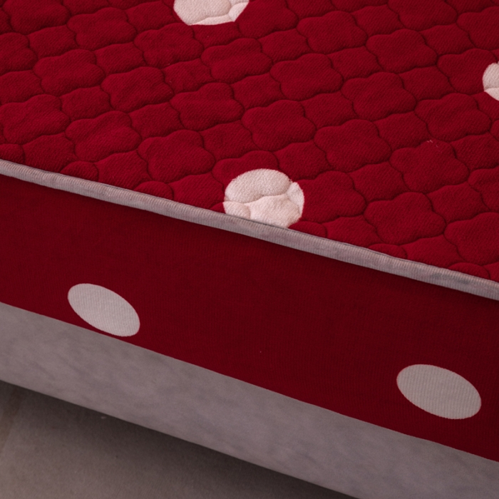 91家纺网 家纺一手货源 找家纺 美莱 2022年夹棉加厚牛奶绒床笠单件三件套直播爆款 波点红