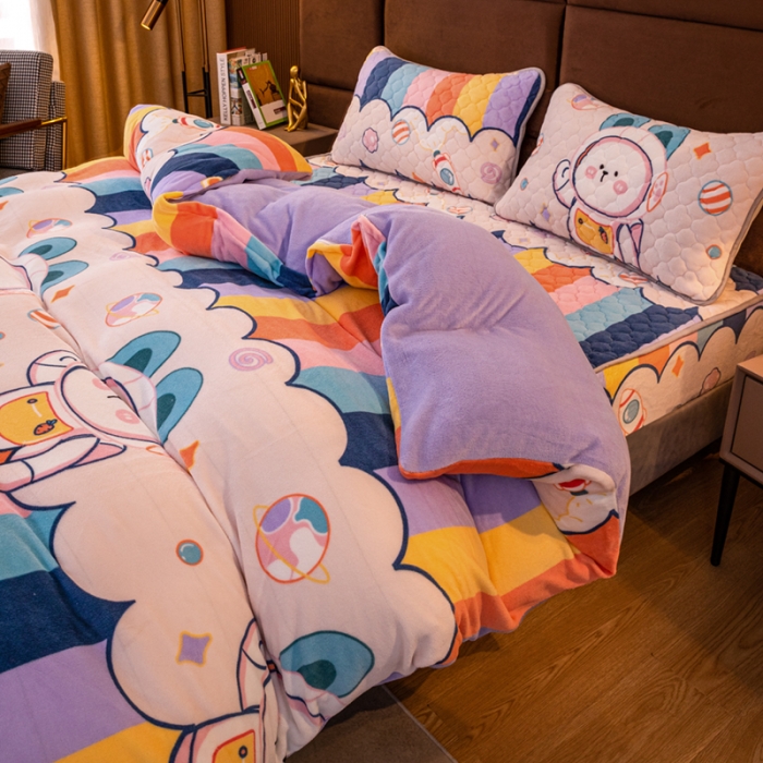 91家纺网 家纺一手货源 找家纺 美莱 2022年夹棉加厚牛奶绒床笠单件三件套直播爆款 彩虹兔