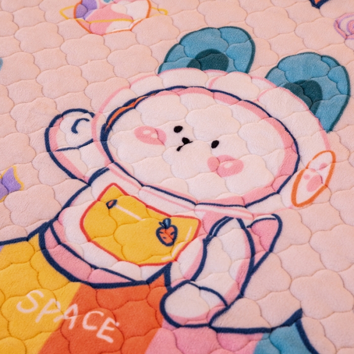 91家纺网 家纺一手货源 找家纺 美莱 2022年夹棉加厚牛奶绒床笠单件三件套直播爆款 彩虹兔