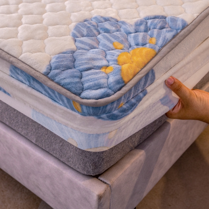 91家纺网 家纺一手货源 找家纺 美莱 2022年夹棉加厚牛奶绒床笠单件三件套直播爆款 赫本花