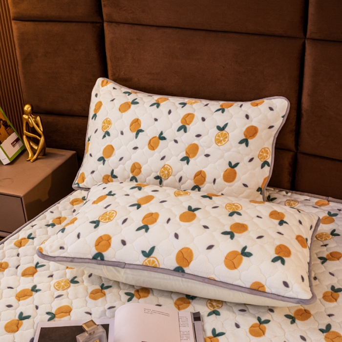 91家纺网 家纺一手货源 找家纺 美莱 2022年夹棉加厚牛奶绒床笠单件三件套直播爆款 开心桔子