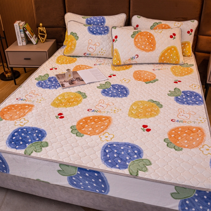 91家纺网 家纺一手货源 找家纺 美莱 2022年夹棉加厚牛奶绒床笠单件三件套直播爆款 奶油草莓