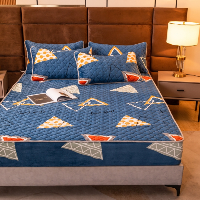 91家纺网 家纺一手货源 找家纺 美莱 2022年夹棉加厚牛奶绒床笠单件三件套直播爆款 奇妙爱恋-兰