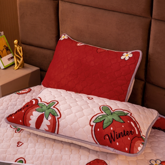 91家纺网 家纺一手货源 找家纺 美莱 2022年夹棉加厚牛奶绒床笠单件三件套直播爆款 甜莓