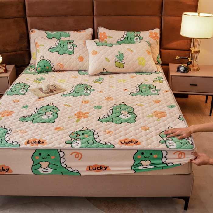 91家纺网 家纺一手货源 找家纺 美莱 2022年夹棉加厚牛奶绒床笠单件三件套直播爆款 小恐龙