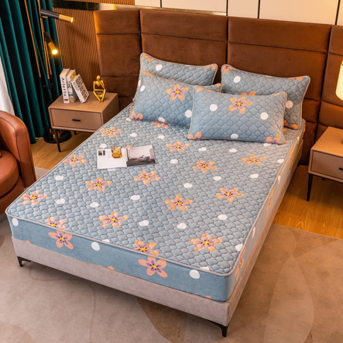 91家纺网 家纺一手货源 找家纺 美莱 2022年夹棉加厚牛奶绒床笠单件三件套直播爆款 星诚